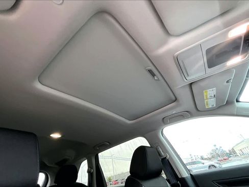 Used 2025 Honda CR-V EX image 13