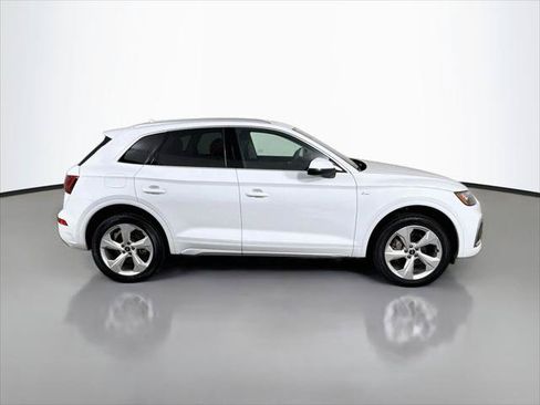 Certified 2023 Audi Q5 2.0T Premium Plus w/ Premium Plus Package AWD/4WD image 8