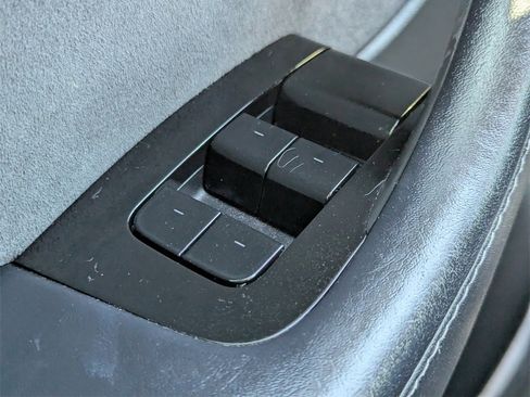 Used 2021 Tesla Model Y 2WD image 17