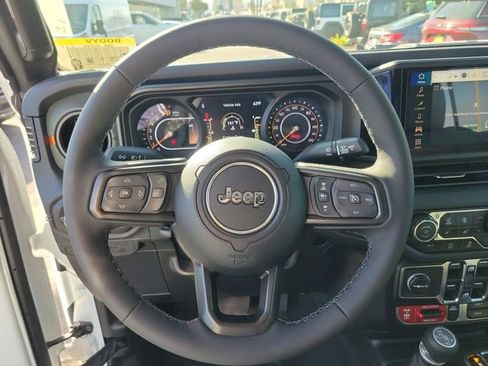 New 2026 Jeep Gladiator Mojave image 18