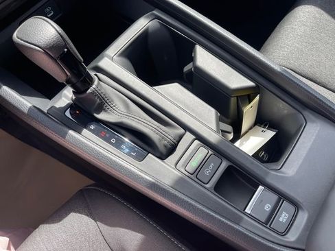 Certified 2025 Honda Accord SE image 30