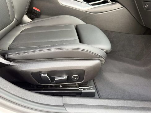 Used 2026 BMW 330i Sedan RWD image 12