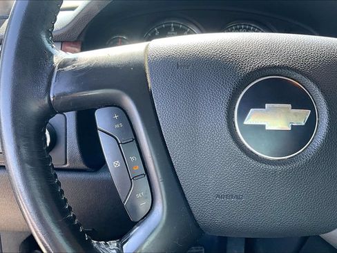 Used 2008 Chevrolet Avalanche LTZ w/ LTZ Preferred Equipment Group AWD/4WD image 23