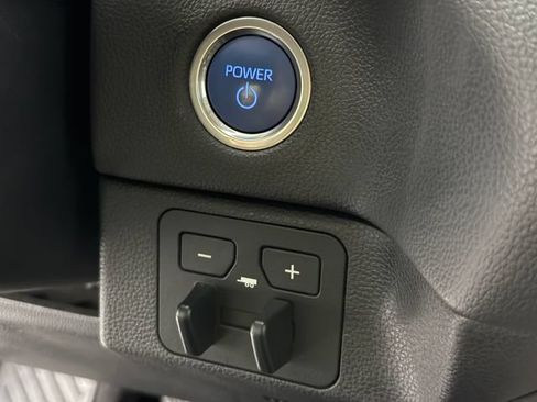 Used 2024 Toyota Tundra Limited AWD/4WD image 15