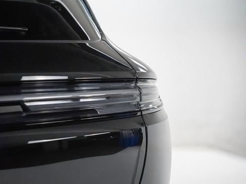 New 2026 Porsche Cayenne S image 12