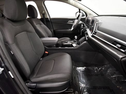 Certified 2023 Kia Sportage LX AWD/4WD image 18