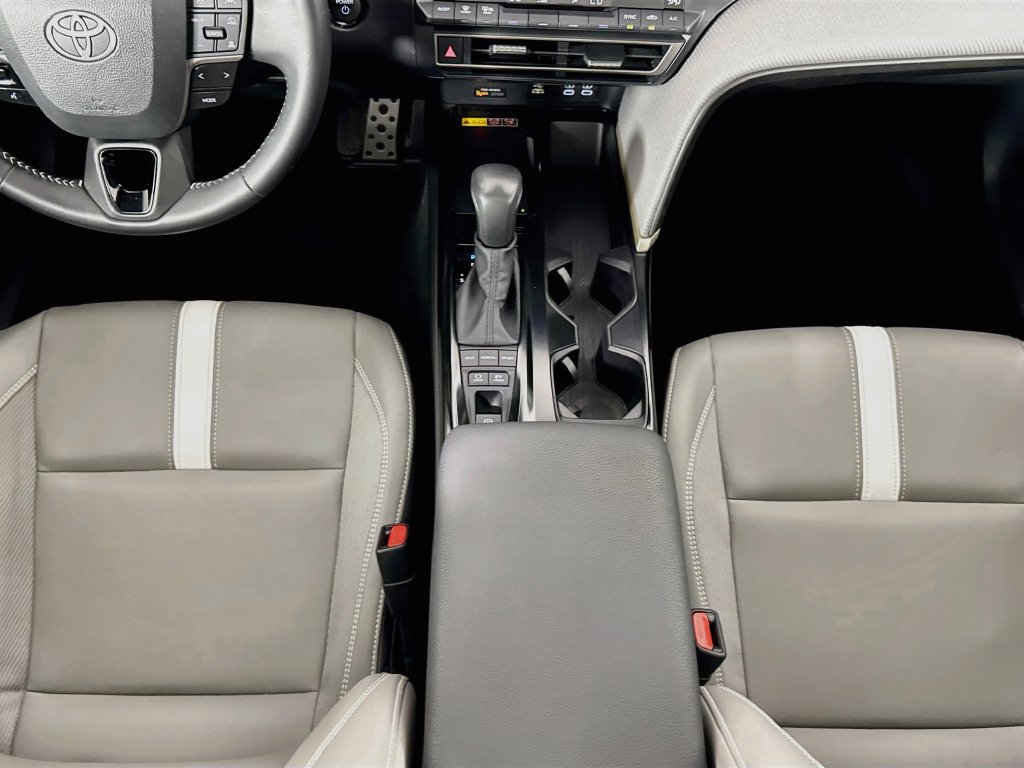 Used 2025 Toyota Camry SE w/ Multimedia Upgrade Package FWD image 16