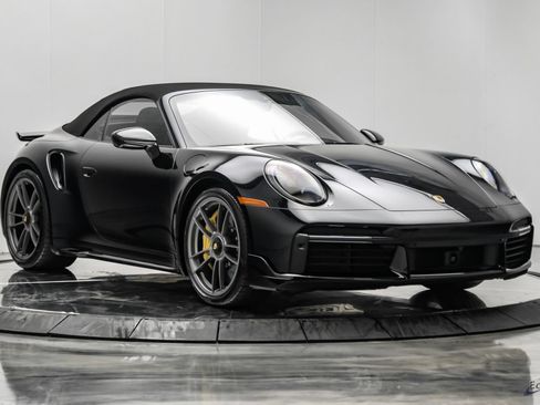Used 2025 Porsche 911 Turbo S w/ Exterior Sport Package AWD/4WD image 31