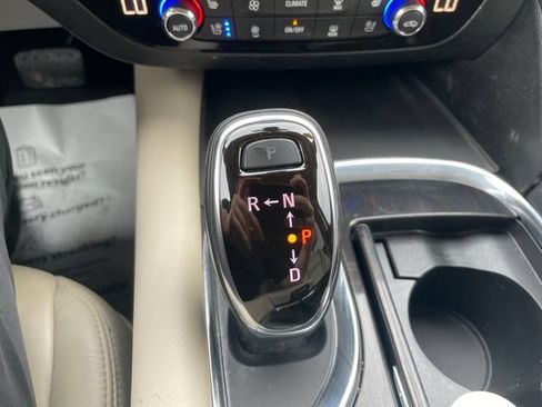 Used 2019 Buick Enclave Premium AWD/4WD image 15