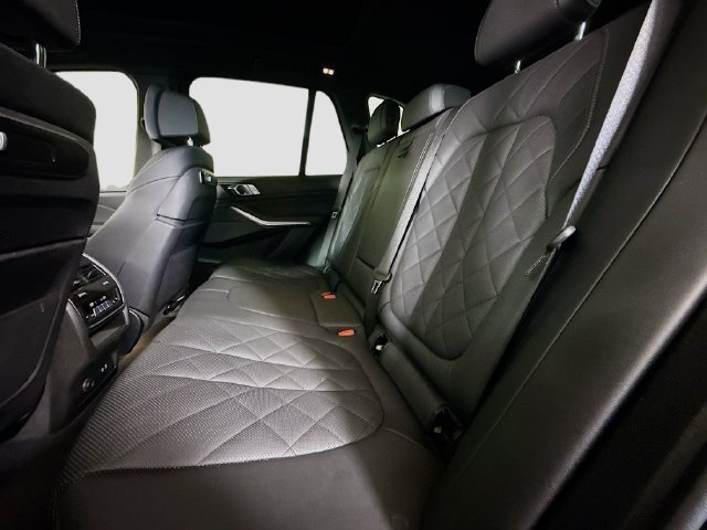Used 2024 BMW X5 sDrive40i RWD image 24