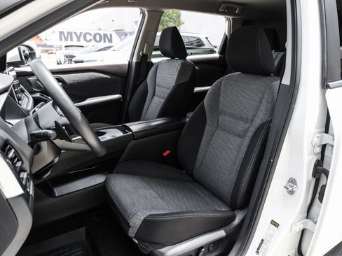 Used 2023 Nissan Rogue SV FWD image 33