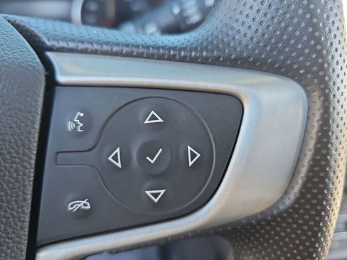 Used 2022 GMC Terrain SLE w/ Driver Convenience Package image 17