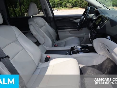 Used 2019 Honda Pilot Touring image 29