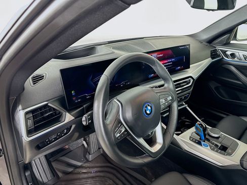 Used 2023 BMW i4 eDrive35 w/ Premium Package RWD image 31