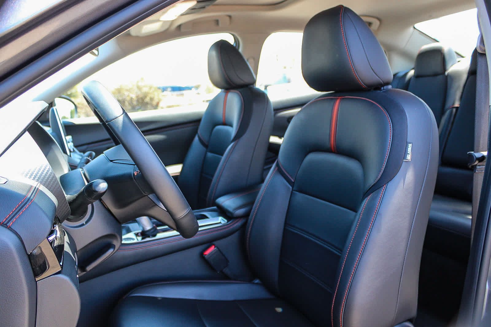 Used 2025 Nissan Sentra SR w/ SR Premium Package FWD image 13