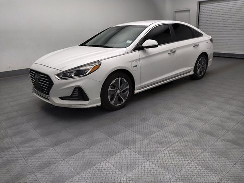 Used 2019 Hyundai Sonata Limited FWD image 2