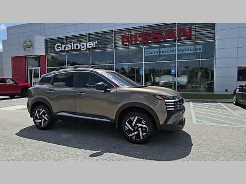 Used 2026 Nissan Kicks SV w/ Cold Weather Package FWD image 37