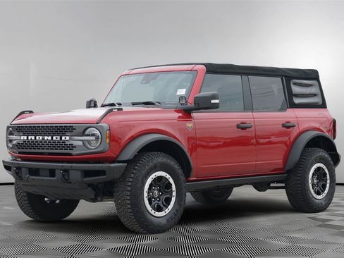 Certified 2021 Ford Bronco Badlands AWD/4WD image 8