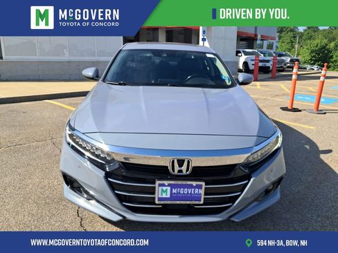 Used 2022 Honda Accord Touring image 11