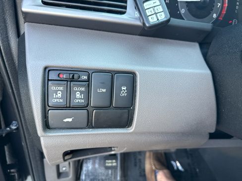 Used 2015 Honda Odyssey EX-L image 25