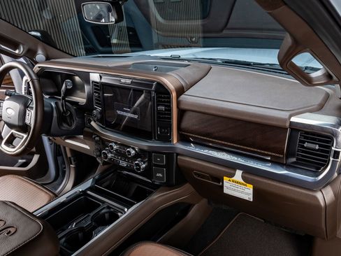 Used 2026 Ford F450 King Ranch w/ Chrome Package image 18