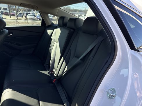 Certified 2024 Honda Accord Touring image 32
