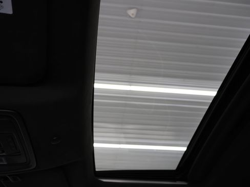 Used 2022 GMC Sierra 1500 AT4X image 12