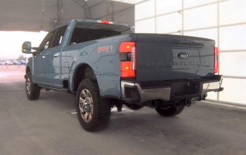 Used 2023 Ford F350 Lariat w/ Chrome Package AWD/4WD image 4