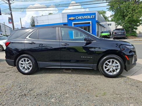 Used 2023 Chevrolet Equinox LT FWD image 9