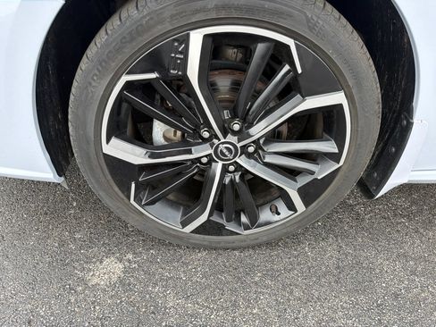 Used 2023 Nissan Altima 2.5 SR w/ SR Premium Package AWD/4WD image 8