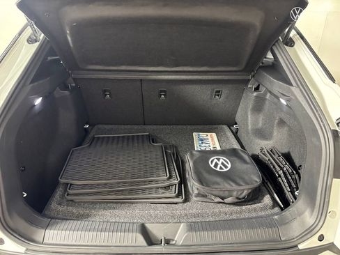 Used 2025 Volkswagen ID.4 Pro RWD image 24