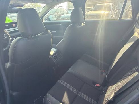 Used 2025 MAZDA CX-50 AWD 2.5 S w/ Preferred Package image 9