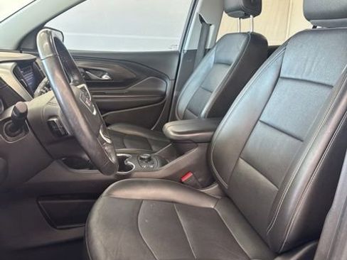 Used 2022 GMC Terrain SLT w/ Elevation Edition FWD image 18