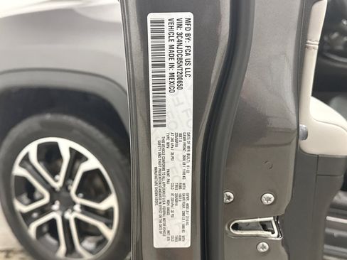 Used 2022 Jeep Compass Limited image 22