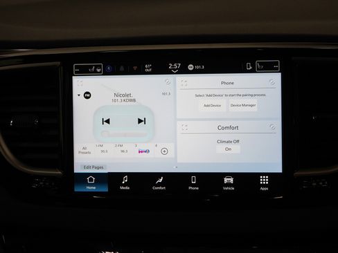 Used 2025 Chrysler Pacifica Select FWD image 17