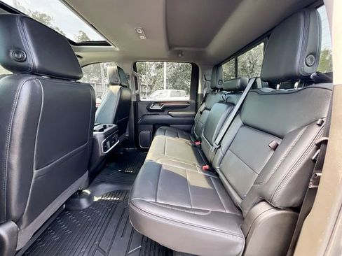 Used 2025 GMC Sierra 2500 Denali w/ Denali Reserve Package AWD/4WD image 24