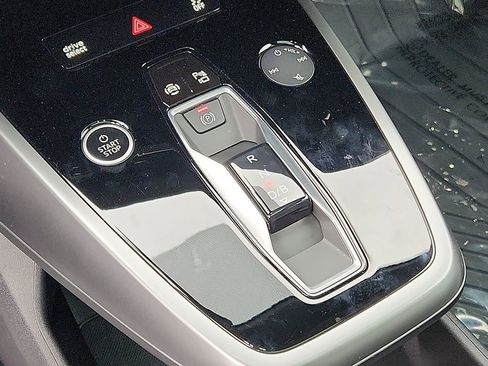 Used 2024 Audi Q4 e-tron Premium Plus image 16