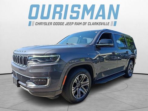 Used 2024 Jeep Wagoneer Series II w/ Flexible Seating Group AWD/4WD image 3