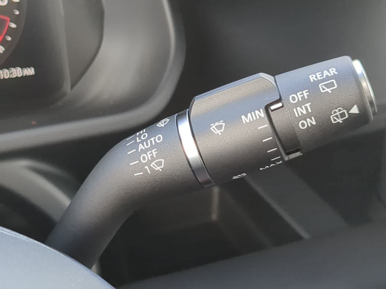 New 2026 Land Rover Defender 110 X-Dynamic SE AWD/4WD image 28
