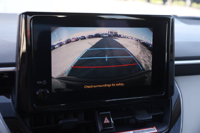 Used 2025 Toyota Corolla LE w/ Convenience Package FWD image 17