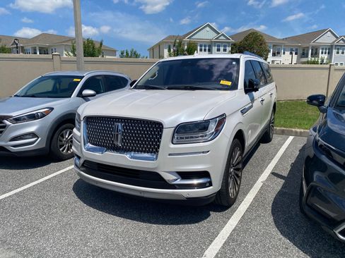 Used 2019 Lincoln Navigator L Reserve AWD/4WD image 13