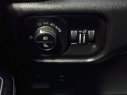 Used 2022 RAM 1500 Laramie image 12