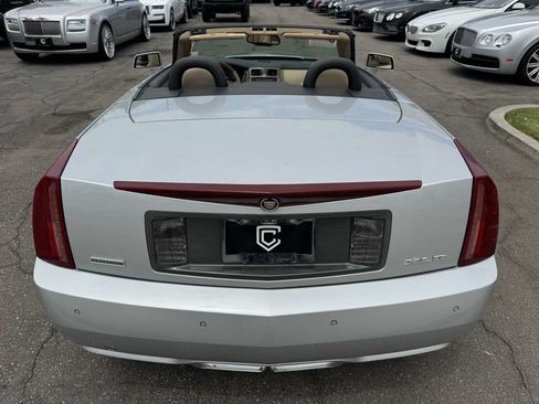 Used 2009 Cadillac XLR RWD image 8