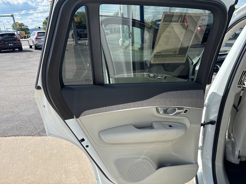 Certified 2023 Volvo XC90 B6 Plus w/ Protection Package Premier AWD/4WD image 31