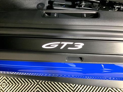 Used 2026 Porsche 911 GT3 RWD image 20