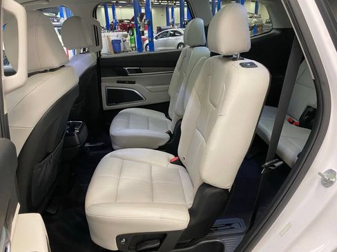 Used 2022 Kia Telluride SX w/ Nightfall Edition Package AWD/4WD image 17