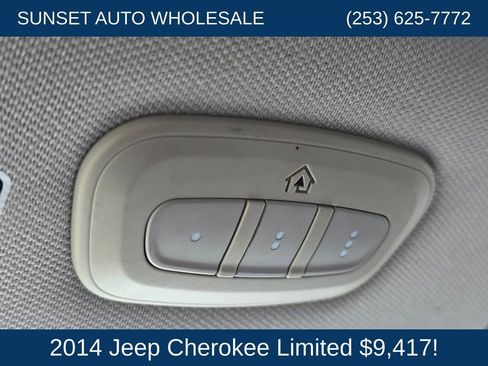 Used 2014 Jeep Cherokee Limited w/ Technology Group AWD/4WD image 40