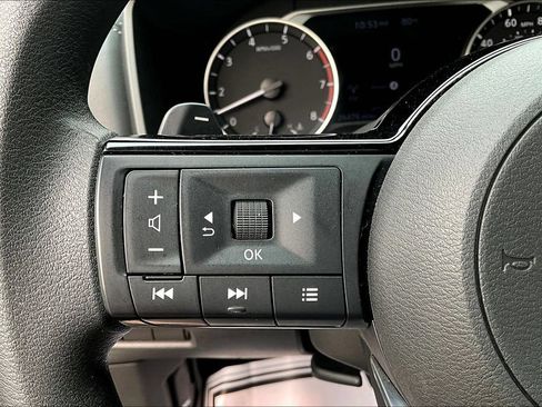 Certified 2023 Nissan Rogue SV AWD/4WD image 11