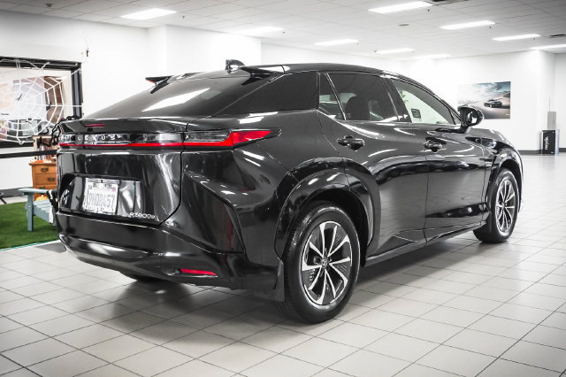 Used 2024 Lexus RZ 300e Premium w/ Accessory Package (P5) FWD image 6