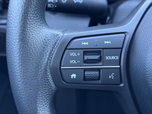 Used 2025 Honda CR-V LX image 25